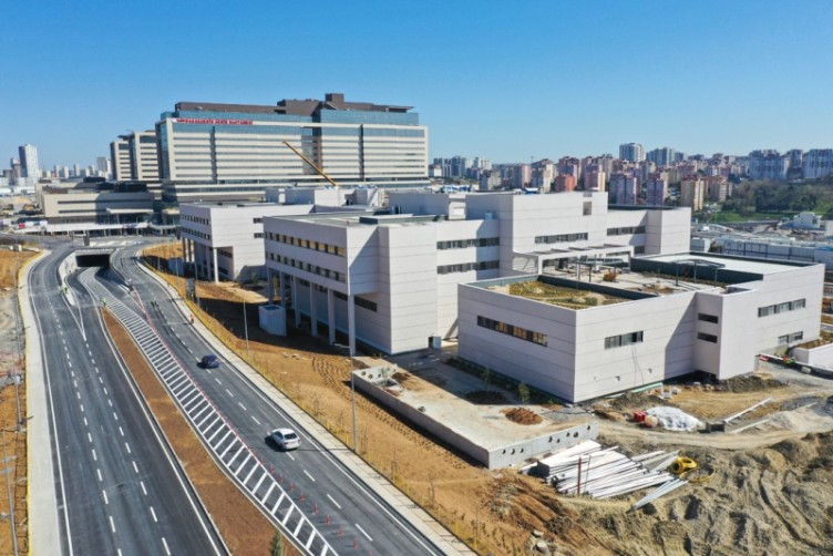 Başakşehir Çam ve Sakura Şehir Hastanesi bugün açılıyor