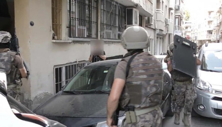 Bakan Soylu: İzmir'de bir uyuşturucu çetesi daha çökertildi