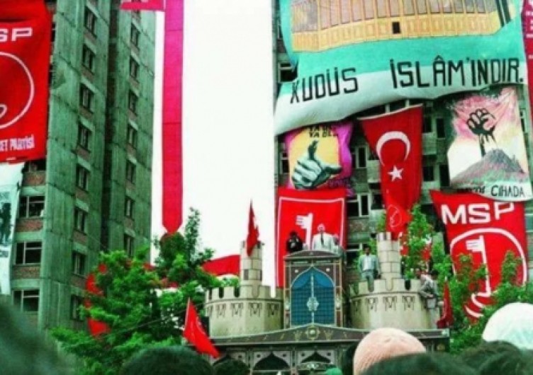 İşte siyasilerin arşivde kalmış bilinmeyen fotoğrafları