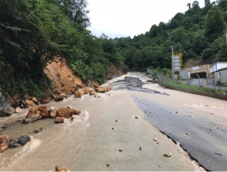 Rize'deki sel felaketinin bilançosu gün ağarınca ortaya çıktı