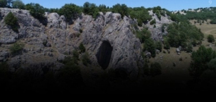 Bu mağara iki ili birbirine bağlıyor... Eskişehir'den giren, Bolu'dan çıkıyor