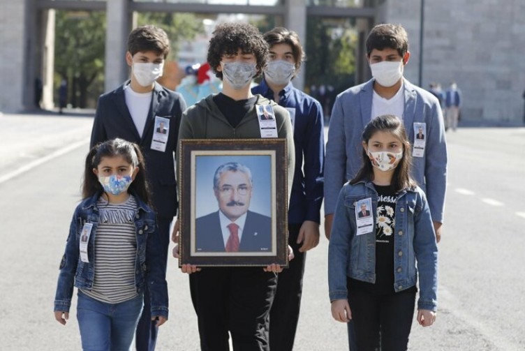 Hayatını kaybeden eski Bakan Zeki Ergezen için TBMM'de tören