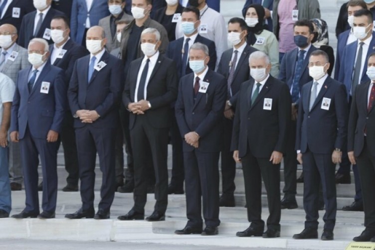 Hayatını kaybeden eski Bakan Zeki Ergezen için TBMM'de tören