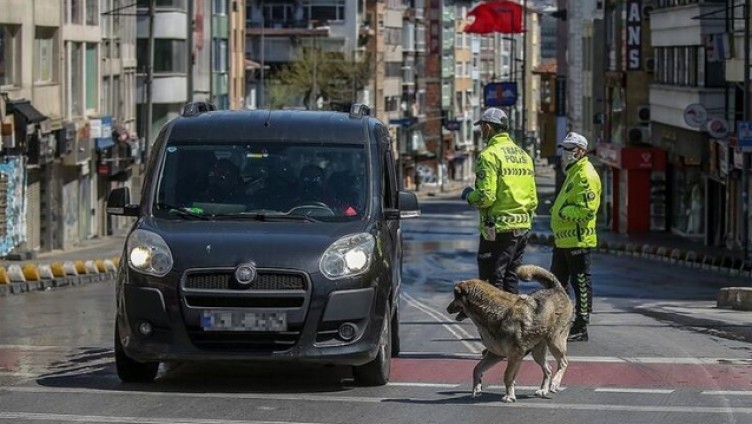 Cumhurbaşkanı Erdoğan yanıtladı: Şehirlerarası seyahat yasağı geldi mi? İşte hafta sonu sokağa çıkma yasağı saatleri