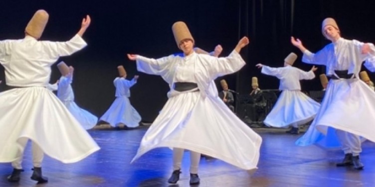 İBB’nin sözde Şeb’i Arus programında büyük rezalet