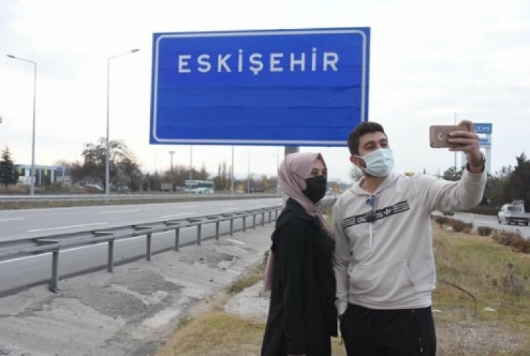 Şehir tabelalarından nüfus ve rakım kaldırıldı... Artık sadece isim olacak