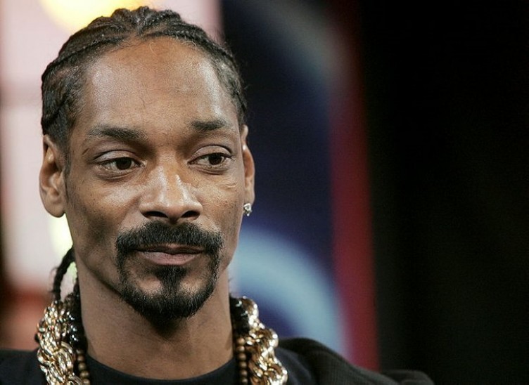 Dünyaca ünlü rapçi Snoop Dogg'tan Yıldız Tilbe paylaşımı .