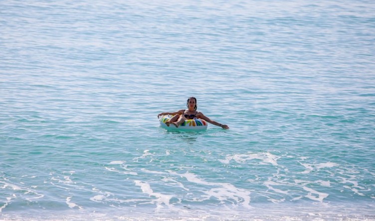 Kış ortasında yaz manzaraları