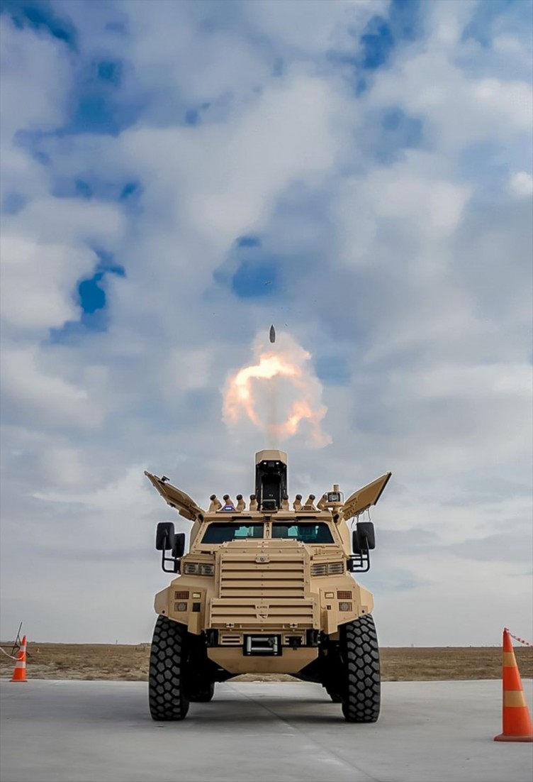 Türk zırhlısı Ejder Yalçın 4x4 havan atacak