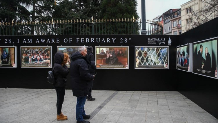 28 Şubat dehşetini konu alan fotoğraf sergisi açıldı!