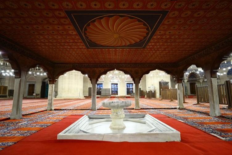 446 yıldır zamana meydan okuyor: Selimiye Camisi