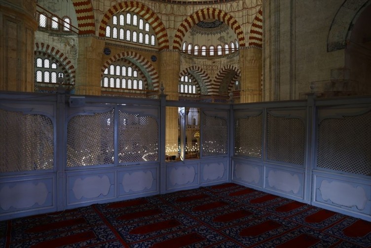 446 yıldır zamana meydan okuyor: Selimiye Camisi