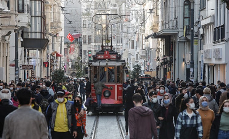 Hafta sonu sokağa çıkma yasağı var mı? 27 Mart ve 28 Mart günü hangi illerde sokağa çıkma yasağı olacak?