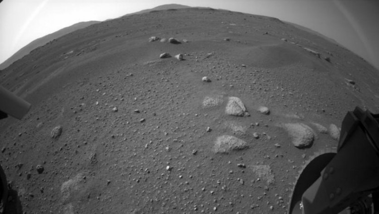 Mars'tan gelen ilk fotoğraflar paylaşıldı!