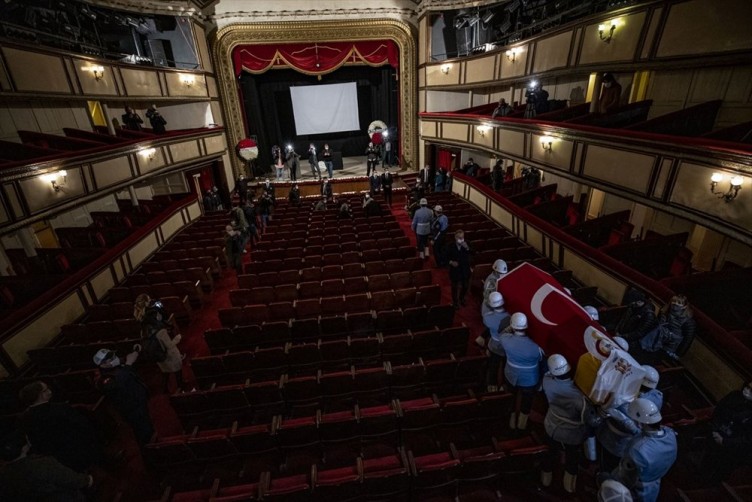 Rasim Öztekin'e veda