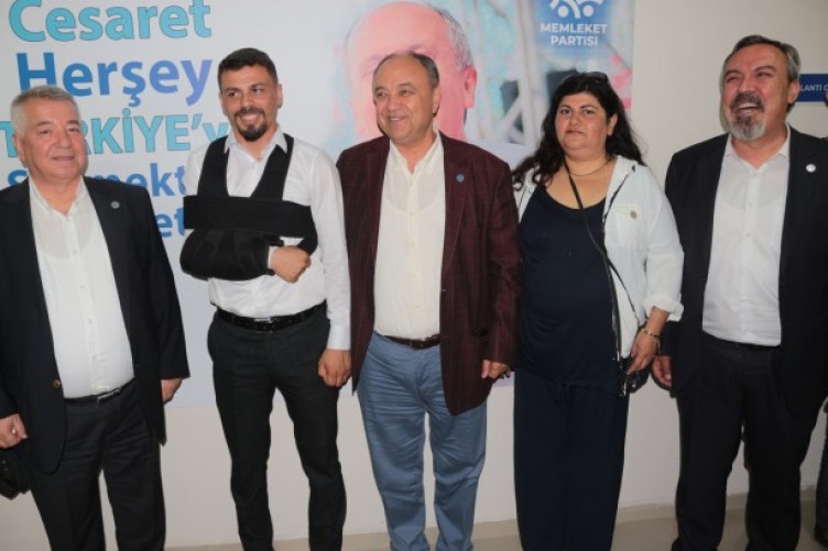 Mustafa Sarıgül'e şok! Toplu olarak parti değiştirdiler