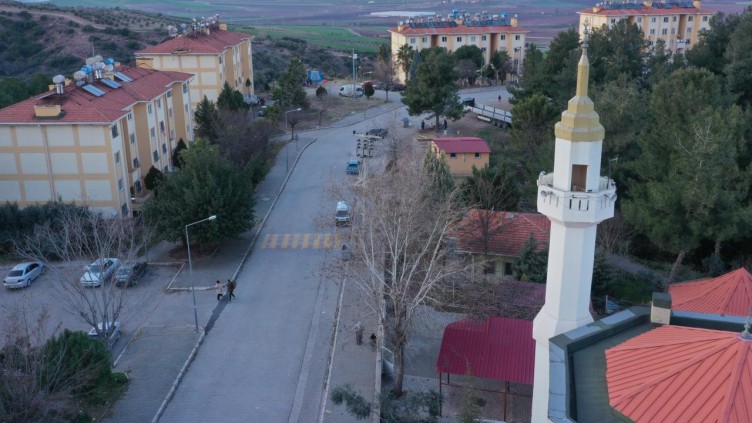 Deprem bölgesindeki TOKİ evleri zarar görmedi