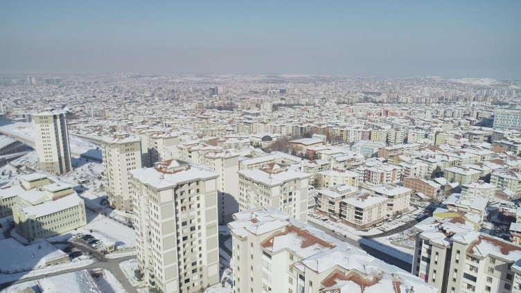 Deprem bölgesindeki TOKİ evleri zarar görmedi