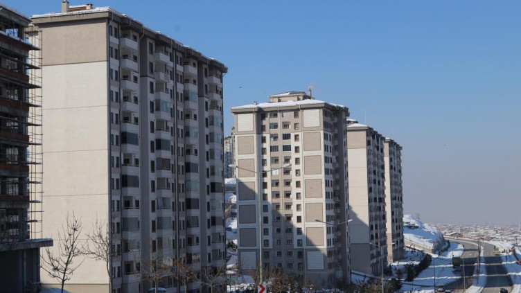 Deprem bölgesindeki TOKİ evleri zarar görmedi