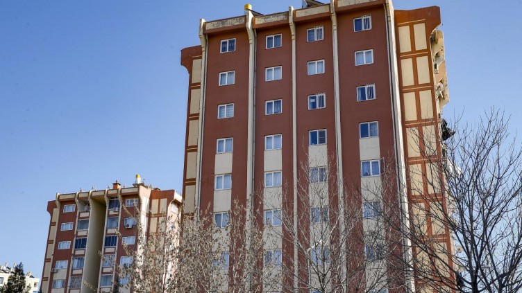 Deprem bölgesindeki TOKİ evleri zarar görmedi