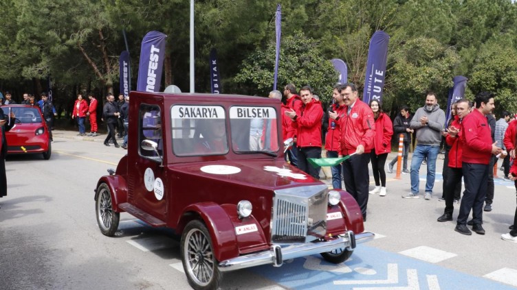 Alternatif Elektrikli Araçlar TEKNOFEST Pistinde