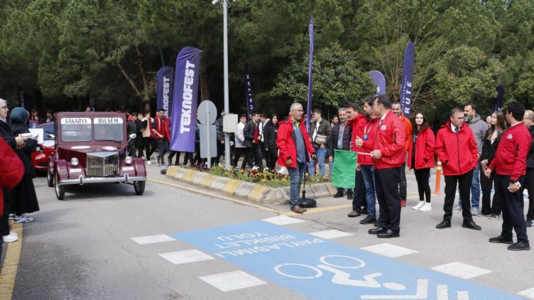 Alternatif Elektrikli Araçlar TEKNOFEST Pistinde