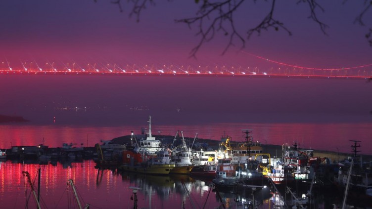 İstanbul'da sis etkili oldu