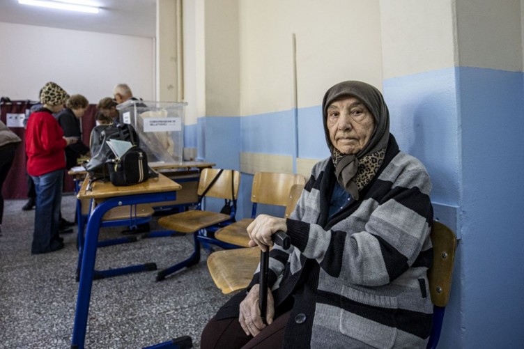 Türkiye sandık başında: Yurttan kareler