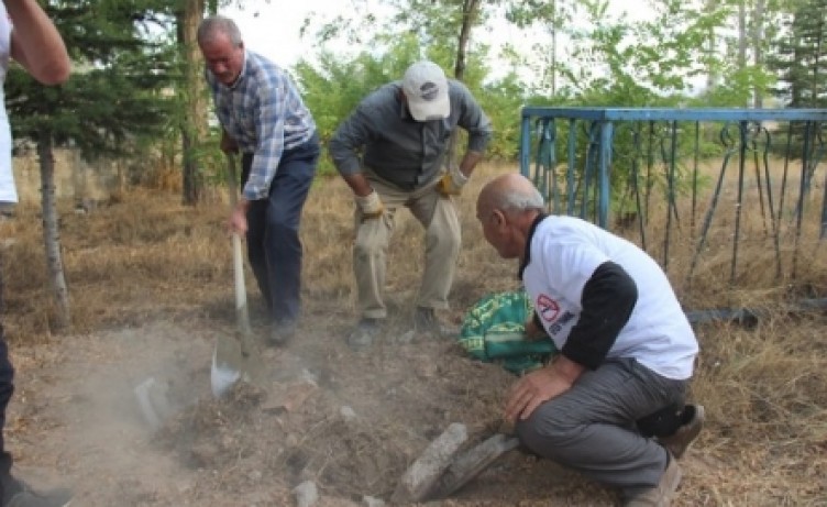 Aynı mezara birden fazla kişi konulabilir mi?
