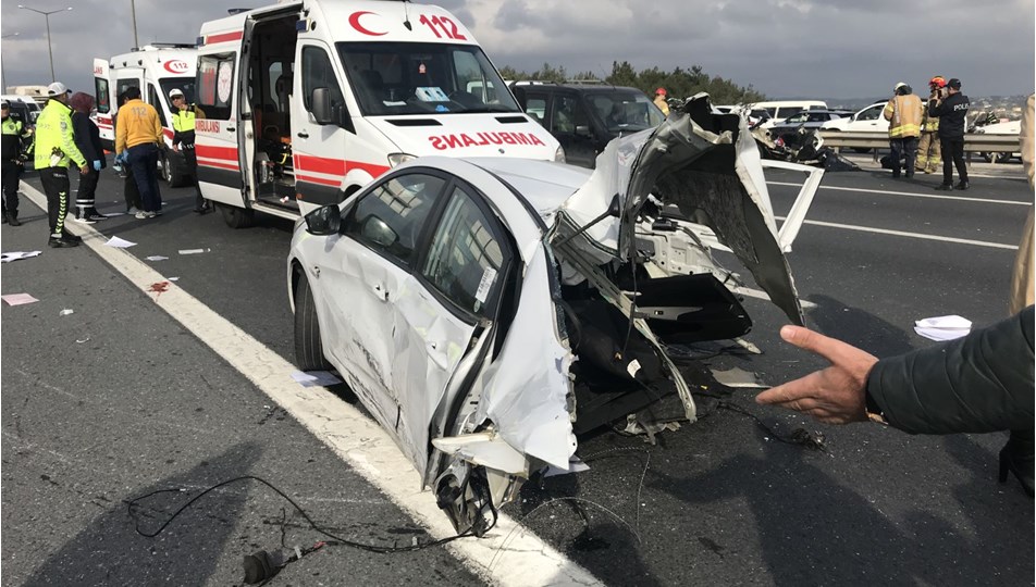 suruculer dikkat istanbul da en cok trafik kazasi yasanan noktalar belli oldu gundem haberleri
