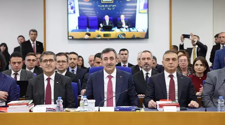 Cevdet Yılmaz: Bütçemiz, refahı toplumun tüm kesimlerine yaymayı hedeflemektedir