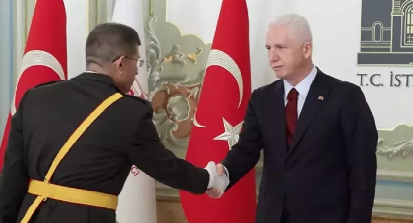 İstanbul Valiliği'nde Cumhuriyet'in 102. yıl kabul töreni