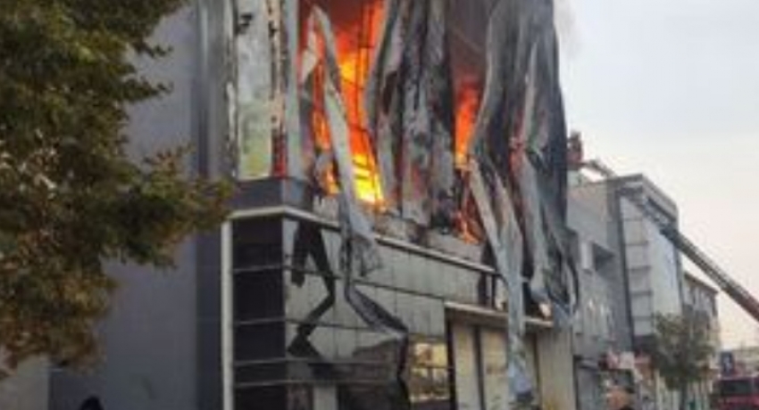 Parfüm deposunda yangın faciası: 6 ölü!