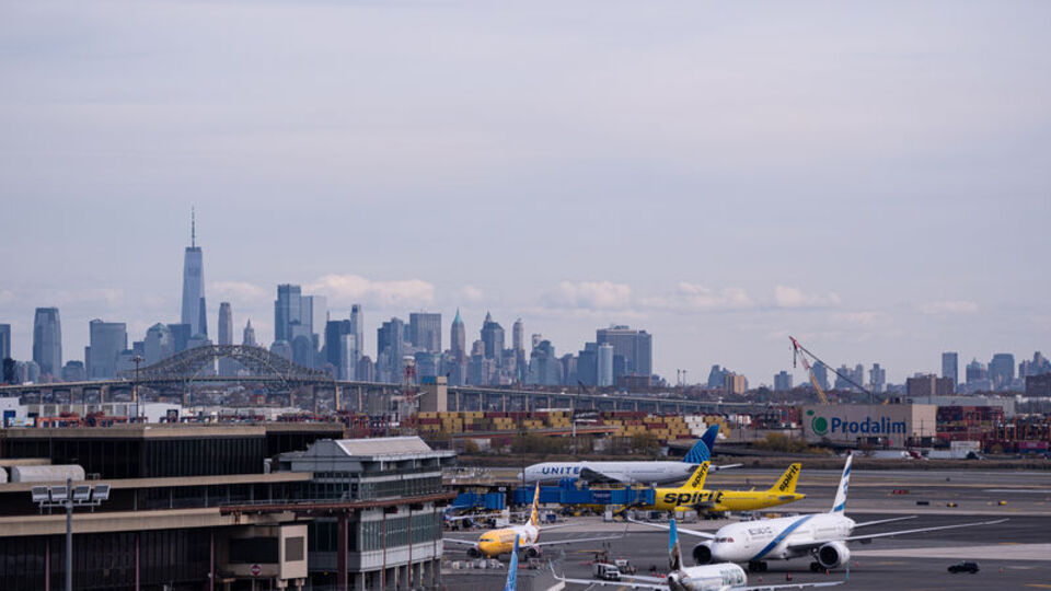 ABD'de kriz: 1700'den fazla uçuş iptal edildi