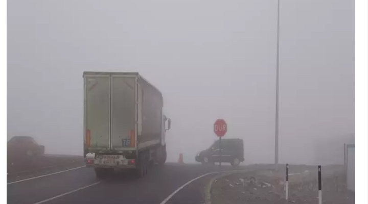 Bitlis’te sis etkili oldu