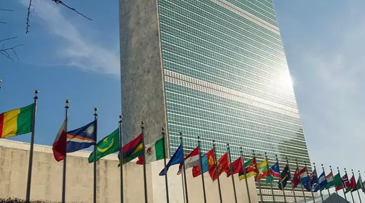 BM, Filistin'de işgale son verilmesini ve iki devletli çözümü talep eden kararı kabul etti