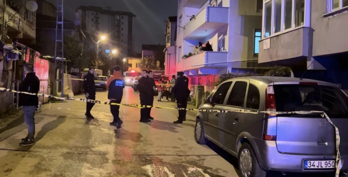 İstanbul Pendik'te yangın çıkan evde 3 çocuk öldü