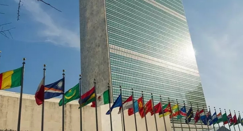 BM, Filistin'de işgale son verilmesini ve iki devletli çözümü talep eden kararı kabul etti