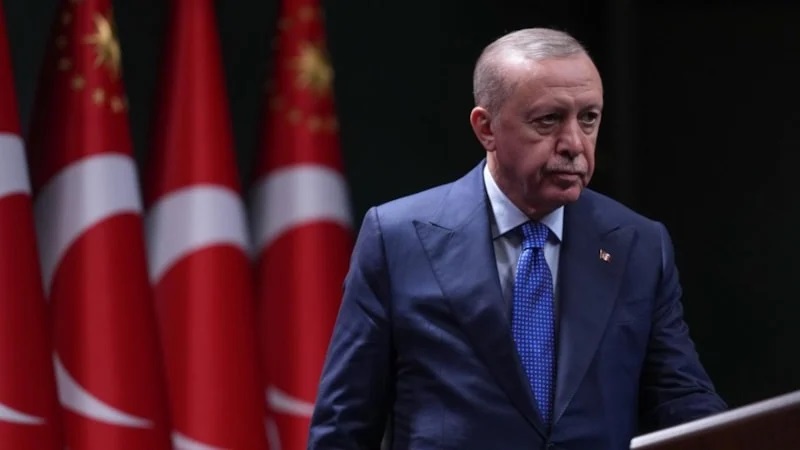 Cumhurbaşkanı Erdoğan'dan şehit polislerin ailelerine başsağlığı