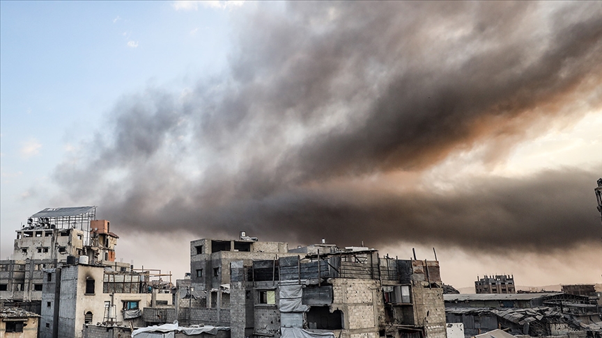 İsrail, ateşkese rağmen Gazze Şeridi'ne saldırılarını sürdürdü