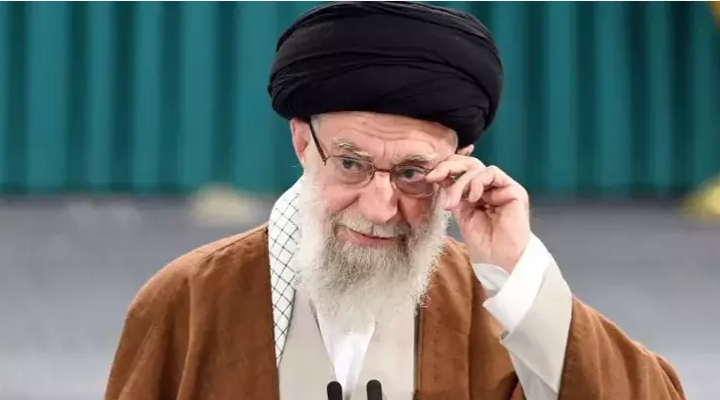 Hamaney: İran geri adım atmayacak