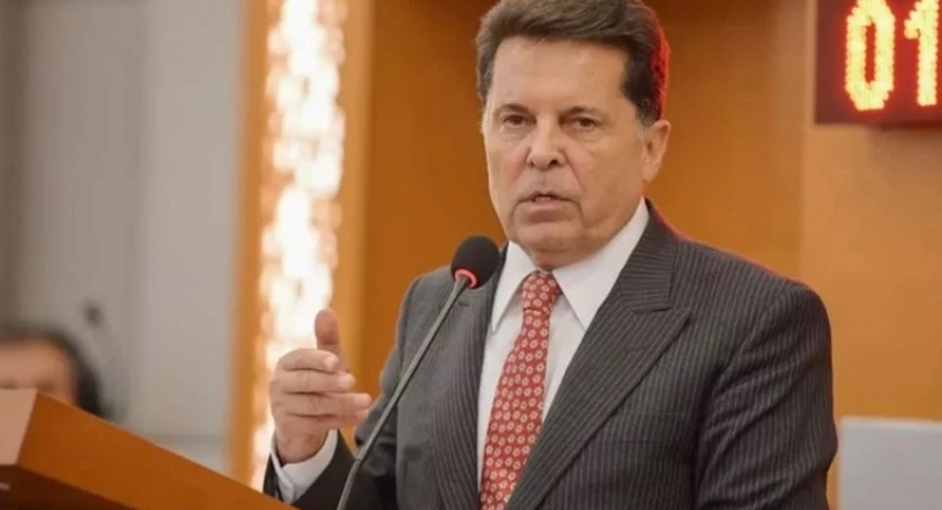 Ahmet Özer'e hapis cezası