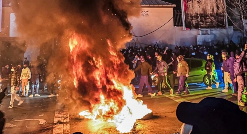 İran'daki protestolarda can kaybı yaklaşık 2 bine yükseldi