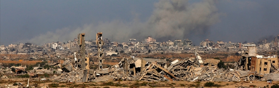 İsrail ateşkese rağmen Gazze Şeridi'nin çeşitli bölgelerine topçu ve hava saldırılarını sürdürüyor