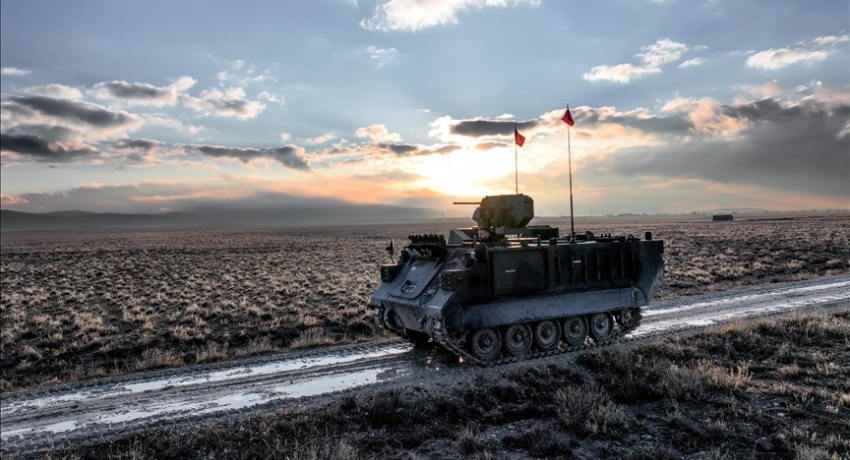 Türkiye'nin ilk elektrikli zırhlı personel taşıyıcısı E-ZPT görücüye çıktı