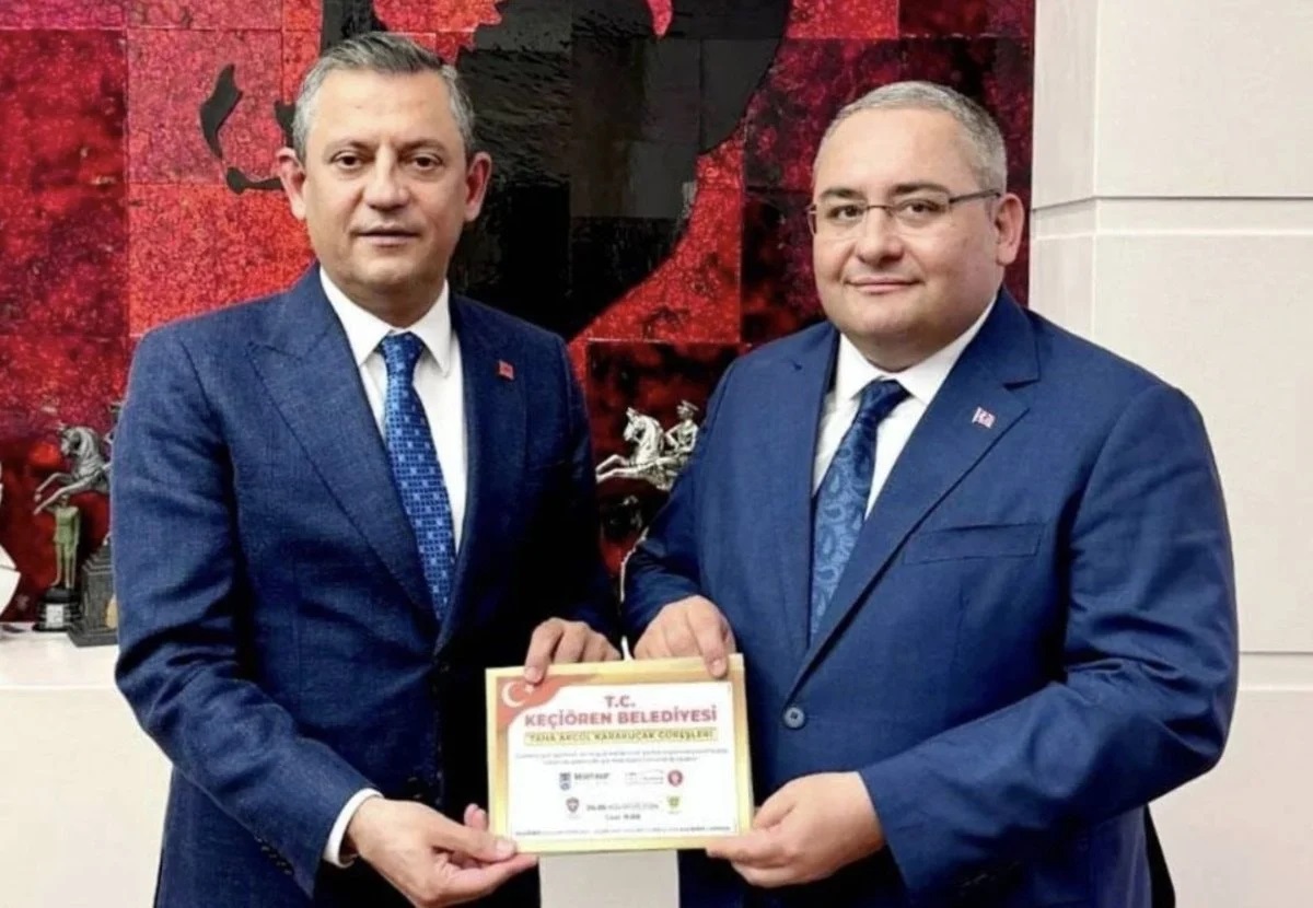 Özgür Özel'in Mesut Özarslan'a küfürlü mesaj!