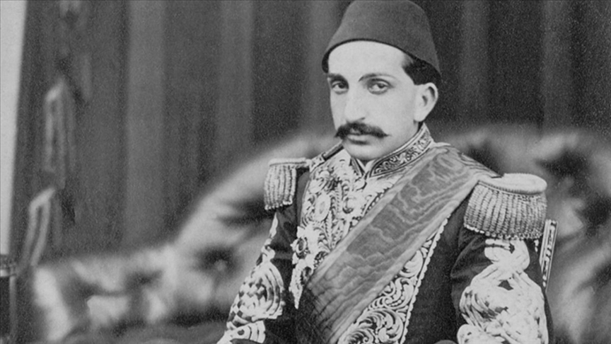 ABDÜLHAMİD HAN'A MEKTUP; DÜN OYUN BUGÜN KONSER