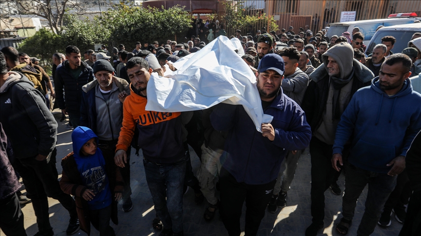 İsrail'in ateşkese rağmen Gazze Şeridi'ne düzenlediği saldırılarda 27 Filistinli hayatını kaybetti
