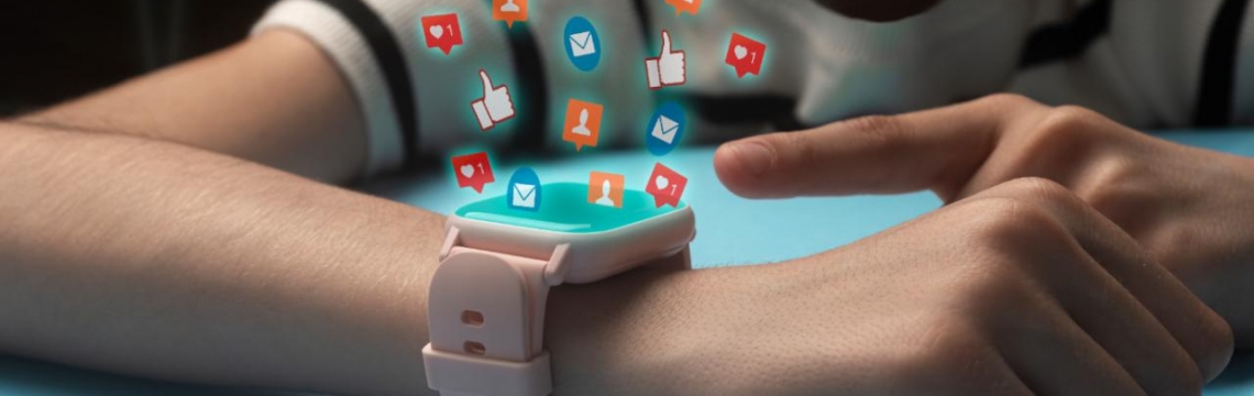 Doğum izni ile çocuklara yönelik sosyal medya düzenlemesinde sona gelindi