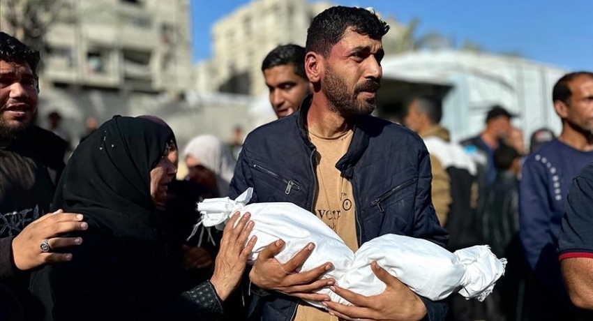 İsrail'in Gazze'de bir okulu ve çadırları hedef aldığı saldırıda biri bebek 3 kişi hayatını kaybetti